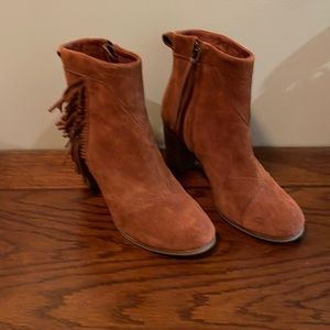 Toms Lunata Suede Fringe Booties Boots Size 10